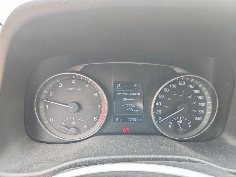 2017 HYUNDAI ELANTRA SE 9