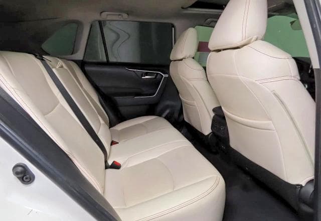 2022 TOYOTA RAV4 XLE PREMIUM 6