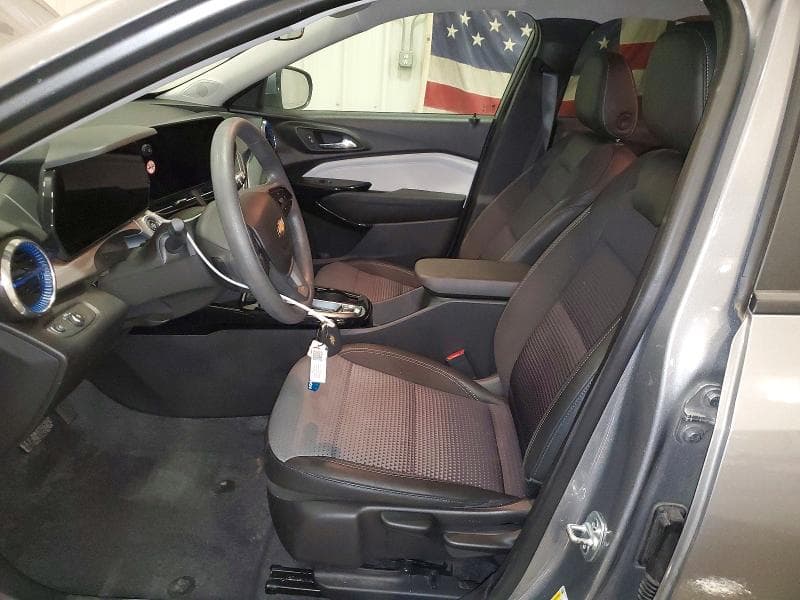 2025 CHEVROLET TRAX 1LT 7
