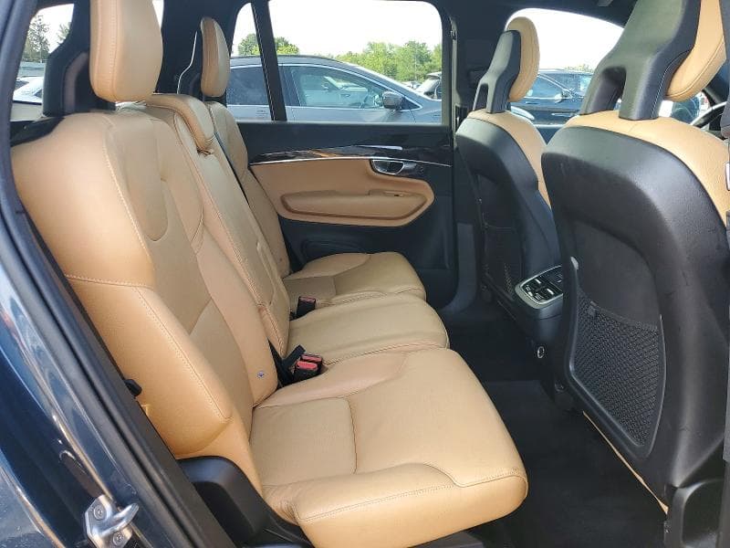 2018 VOLVO XC90 T6 11