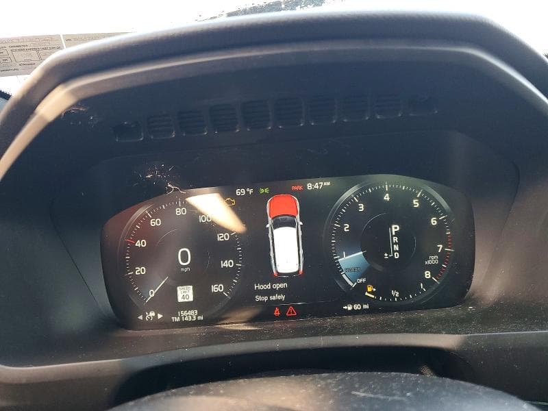 2018 VOLVO XC90 T6 9