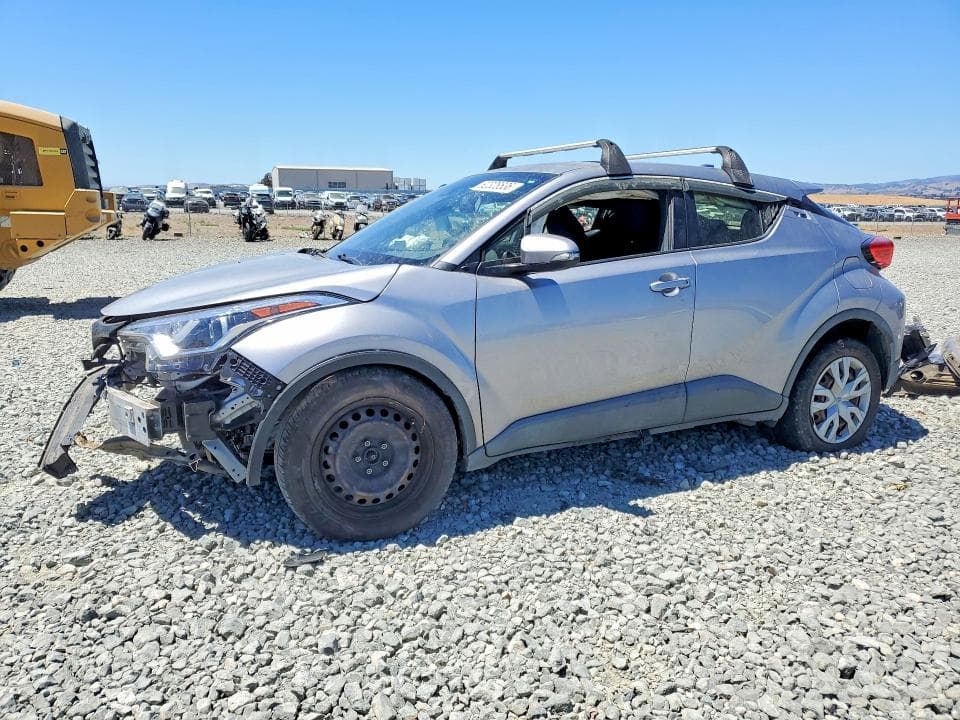 2019 TOYOTA C-HR LE - 1