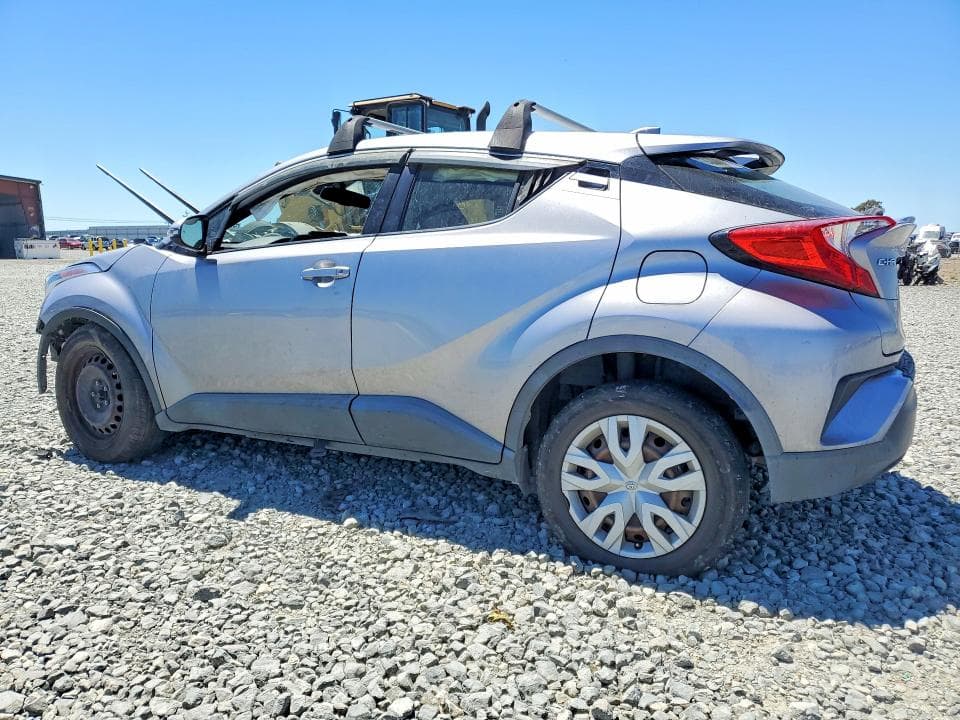 2019 TOYOTA C-HR LE 2