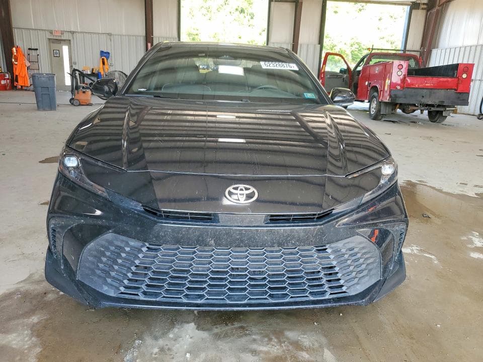 2025 TOYOTA CAMRY SE 5