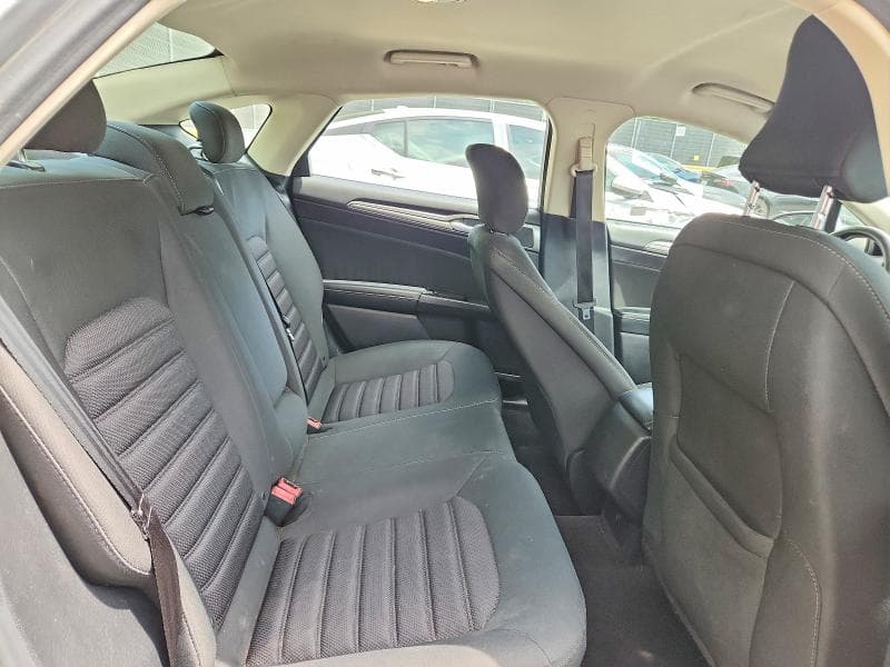 2017 FORD FUSION SE 10