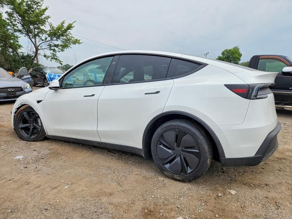 2026 TESLA MODEL Y 2