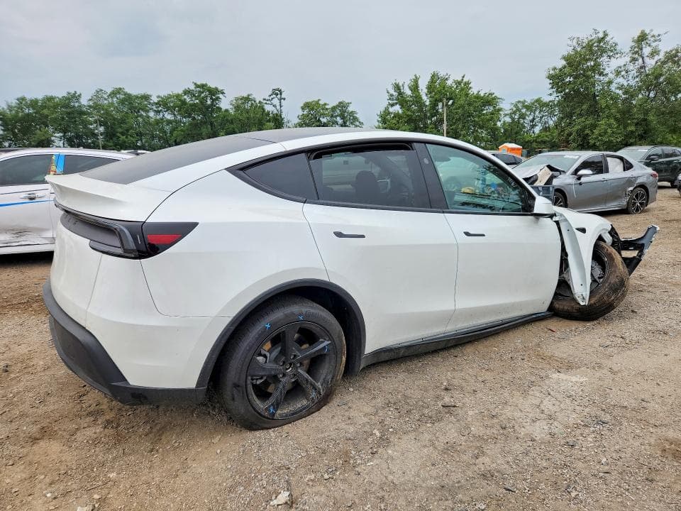 2026 TESLA MODEL Y 3