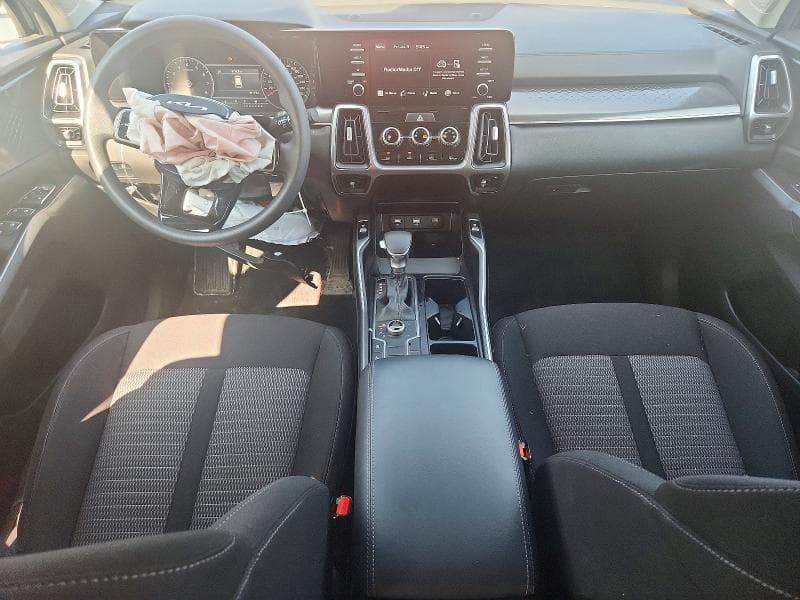 2023 KIA SORENTO LX 8