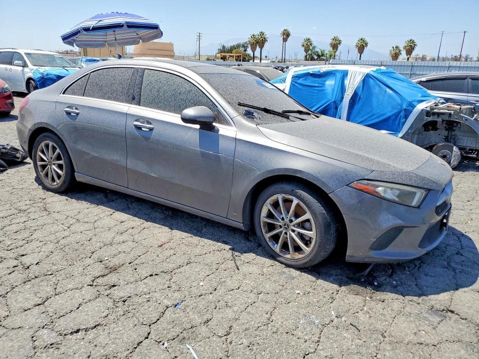 2019 MERCEDES-BENZ A 220 4