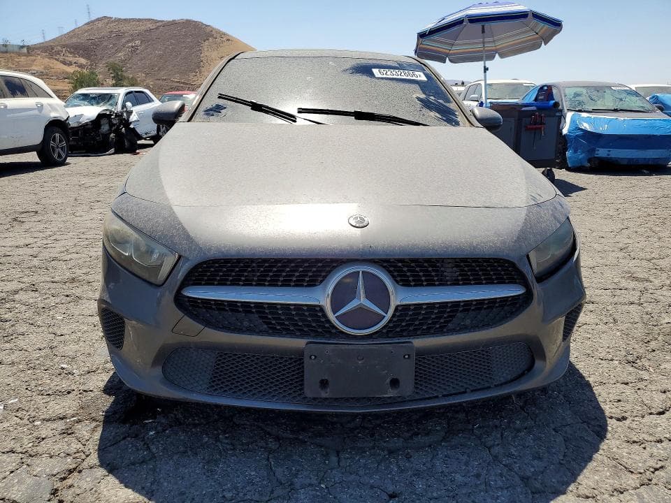 2019 MERCEDES-BENZ A 220 5
