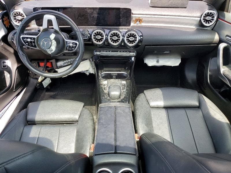 2019 MERCEDES-BENZ A 220 8