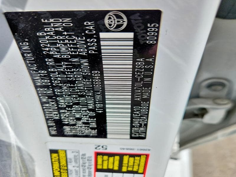 2018 TOYOTA CAMRY SE 12