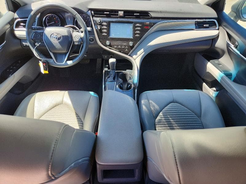 2018 TOYOTA CAMRY SE 8