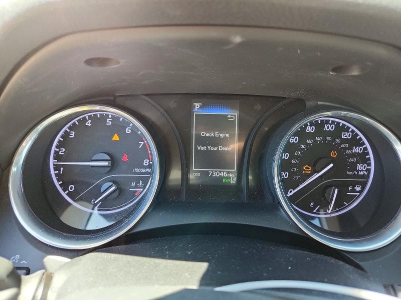 2018 TOYOTA CAMRY SE 9