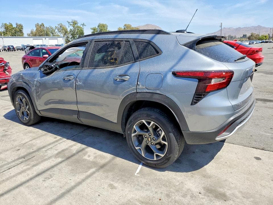2025 CHEVROLET TRAX 1LT 2