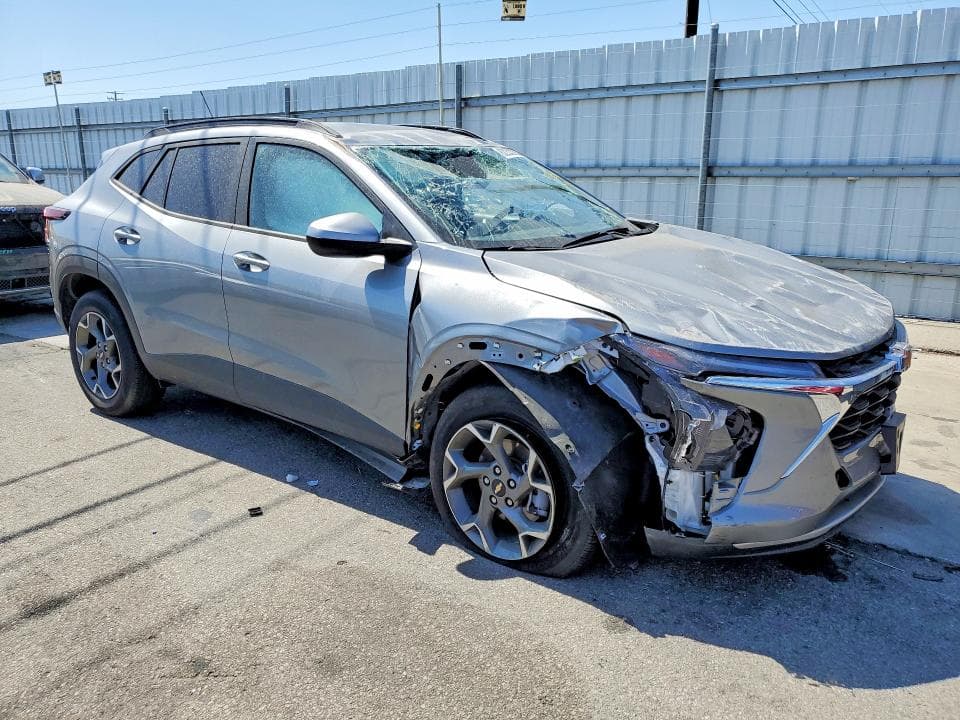 2025 CHEVROLET TRAX 1LT 4