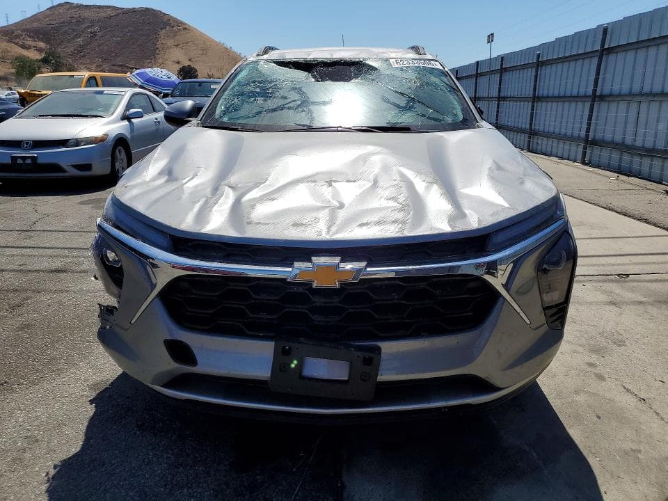 2025 CHEVROLET TRAX 1LT 5
