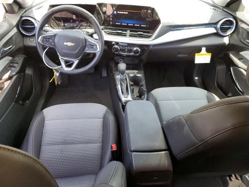 2025 CHEVROLET TRAX 1LT 8