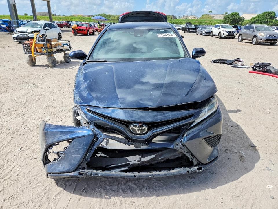 2019 TOYOTA CAMRY SE 5