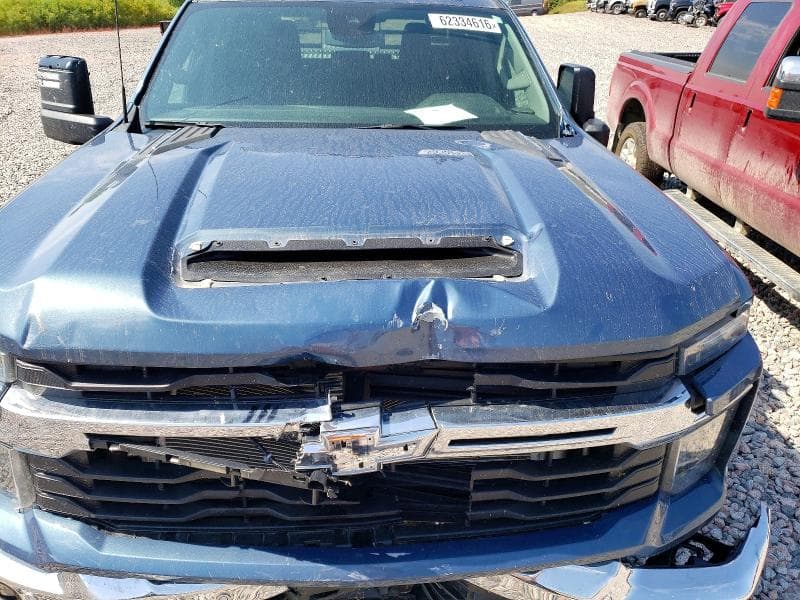 2025 CHEVROLET SILVERADO K3500 LT 11