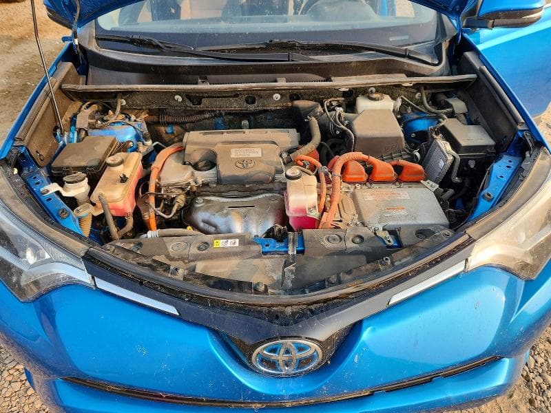 2018 TOYOTA RAV4 HYBRID LE 11