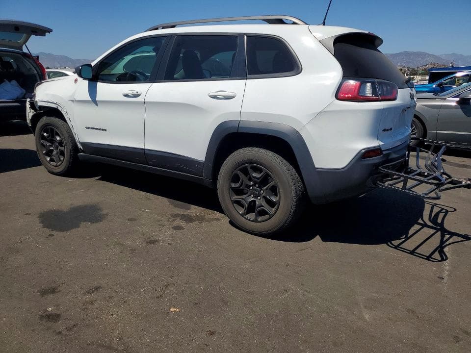 2019 JEEP CHEROKEE TRAILHAWK 2