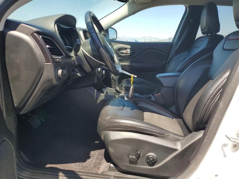 2019 JEEP CHEROKEE TRAILHAWK 7
