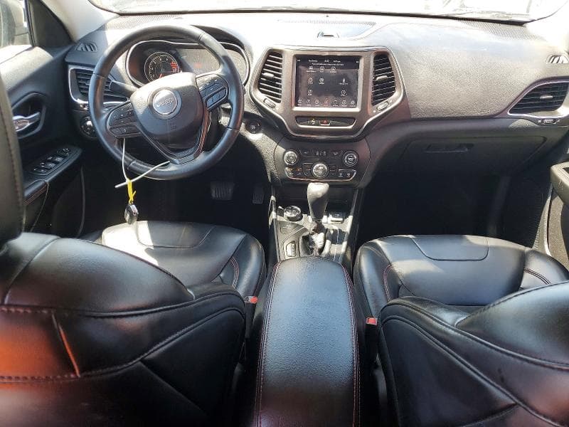 2019 JEEP CHEROKEE TRAILHAWK 8