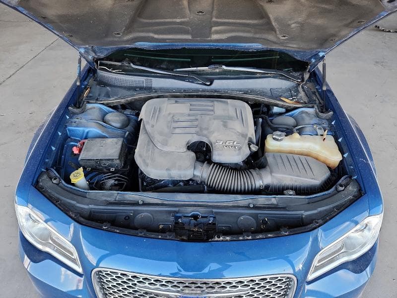 2020 CHRYSLER 300 TOURING 11