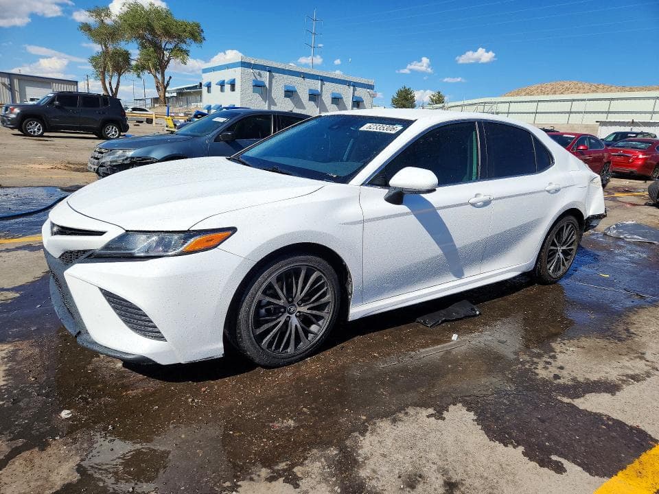 2020 TOYOTA CAMRY SE - 1