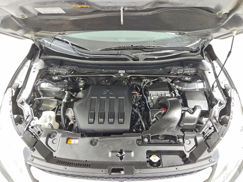 2019 MITSUBISHI ECLIPSE CROSS ES 12