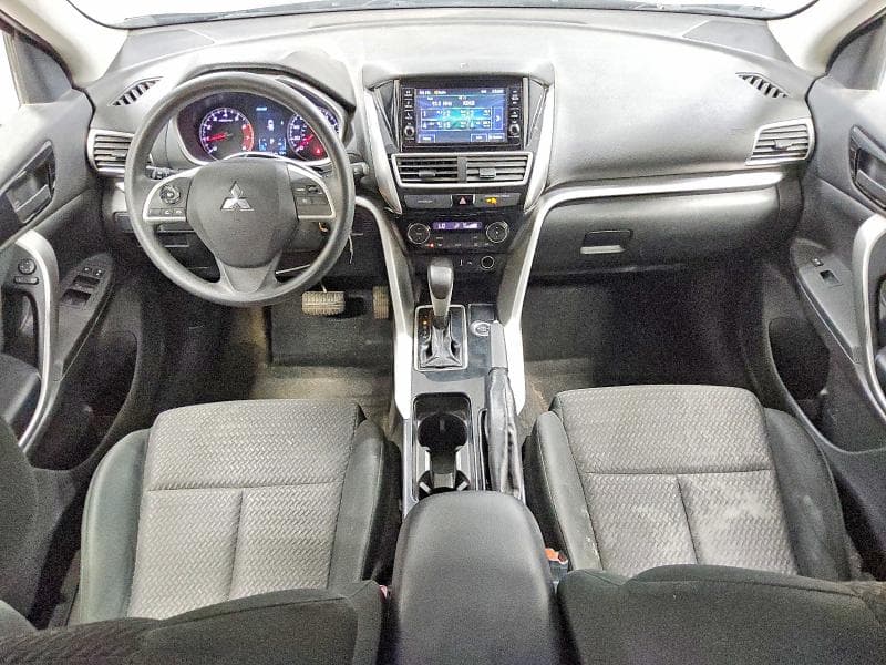2019 MITSUBISHI ECLIPSE CROSS ES 8
