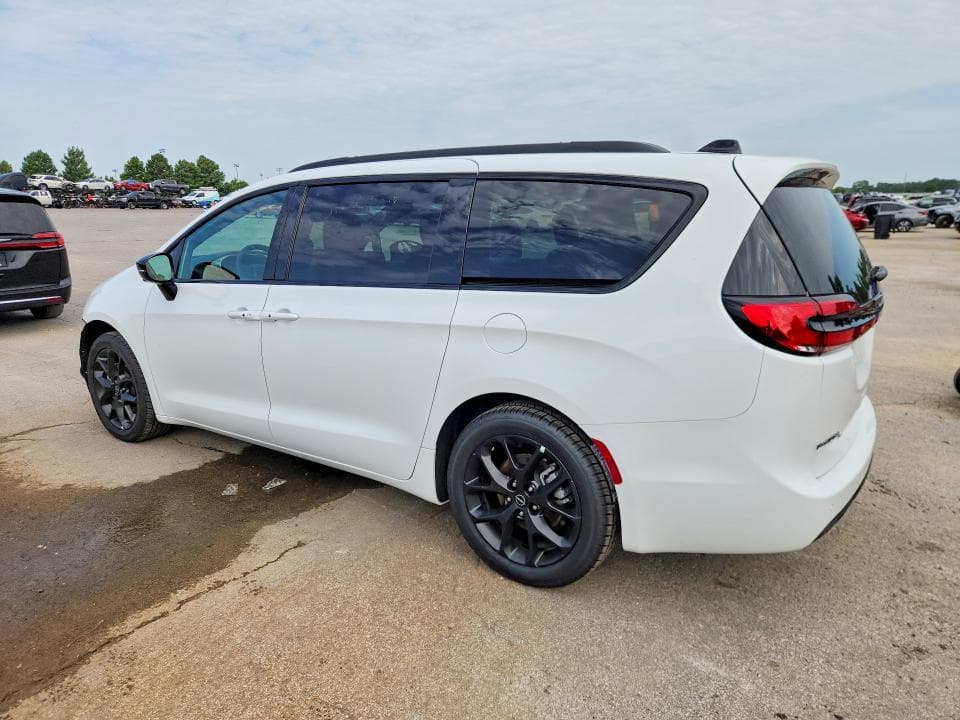 2026 CHRYSLER PACIFICA SELECT 2