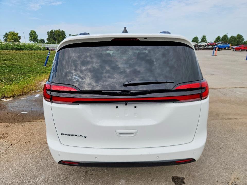 2026 CHRYSLER PACIFICA SELECT 6