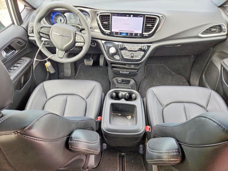 2026 CHRYSLER PACIFICA SELECT 8