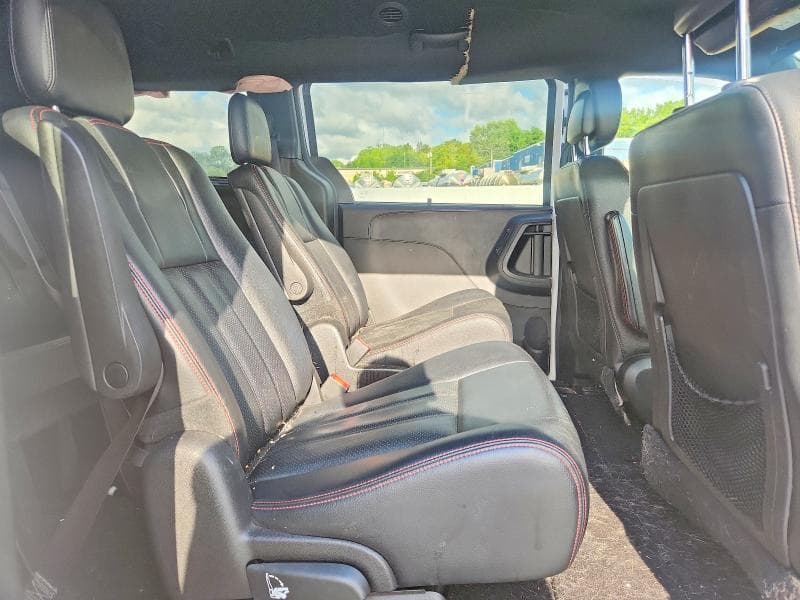 2017 DODGE GRAND CARAVAN GT 11