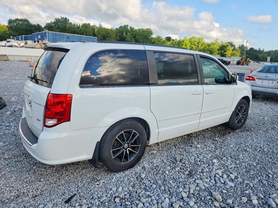 2017 DODGE GRAND CARAVAN GT 3
