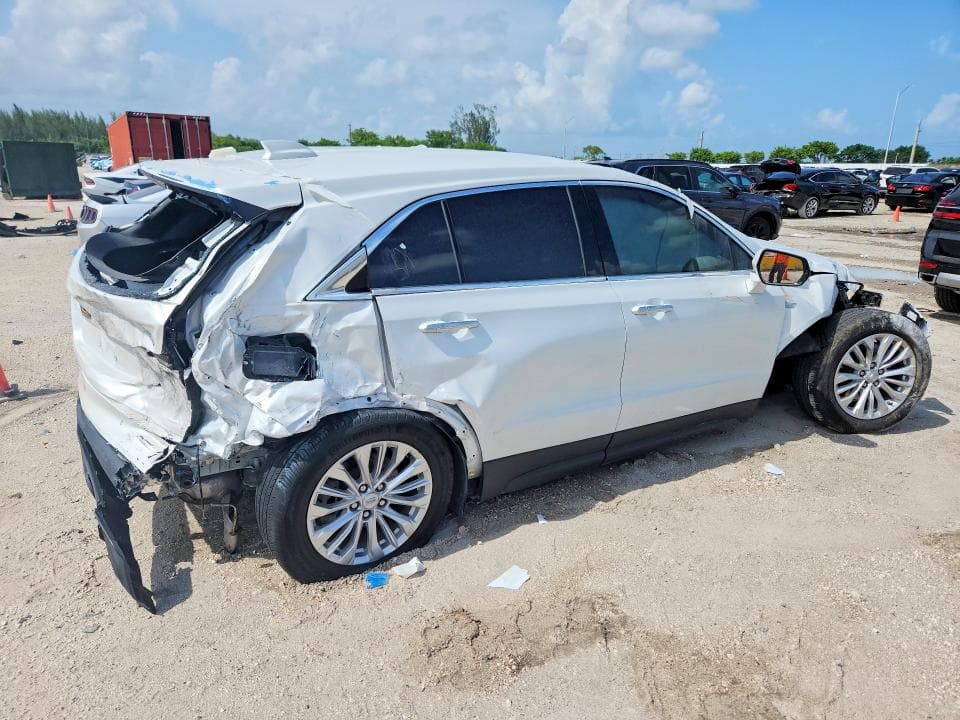 2024 CADILLAC XT4 LUXURY 3