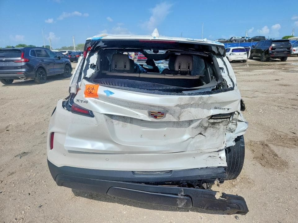 2024 CADILLAC XT4 LUXURY 6
