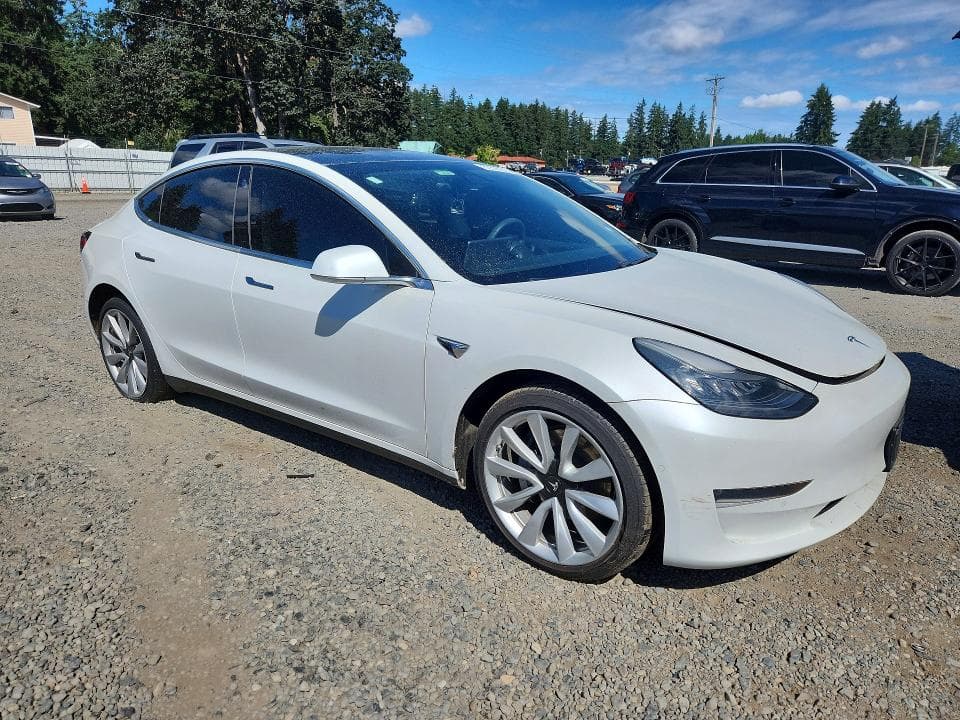 2019 TESLA MODEL 3 4