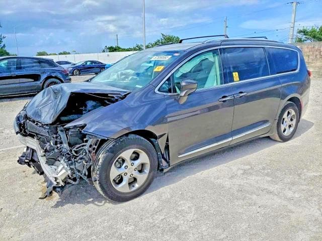 2017 CHRYSLER PACIFICA TOURING L PLUS - 1