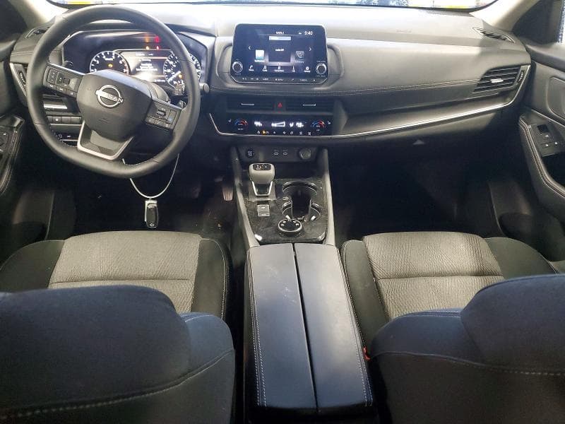 2026 NISSAN ROGUE SV 8