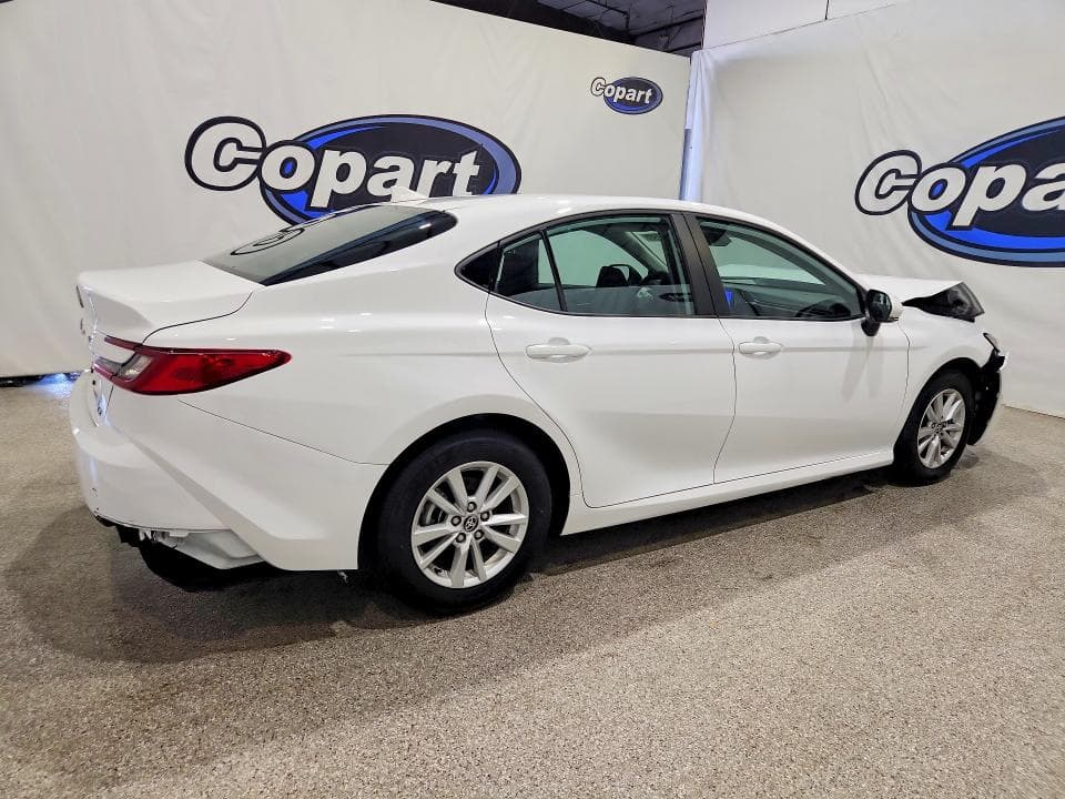 2025 TOYOTA CAMRY LE 3