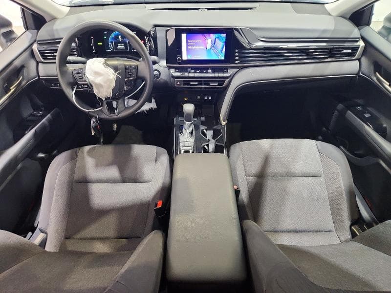 2025 TOYOTA CAMRY LE 8