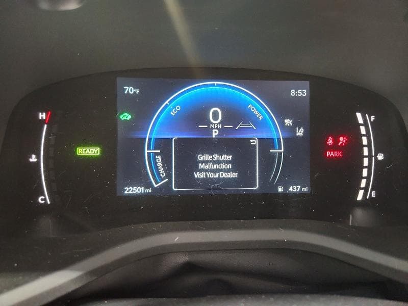 2025 TOYOTA CAMRY LE 9