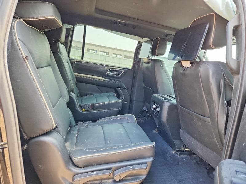 2021 GMC YUKON XL K1500 SLT 11