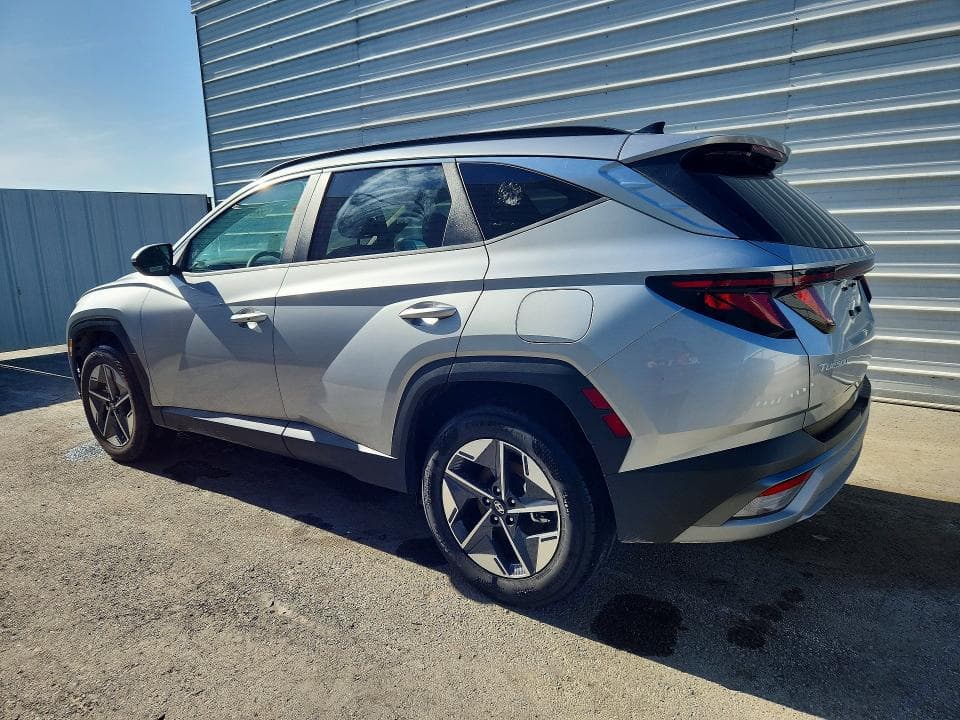 2026 HYUNDAI TUCSON SEL 2