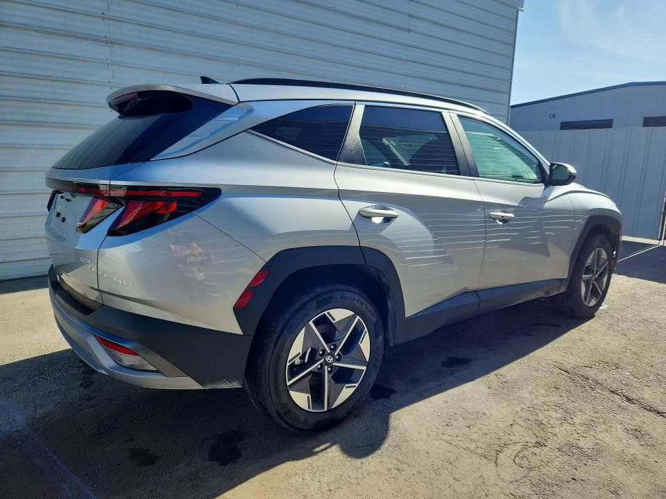 2026 HYUNDAI TUCSON SEL 3
