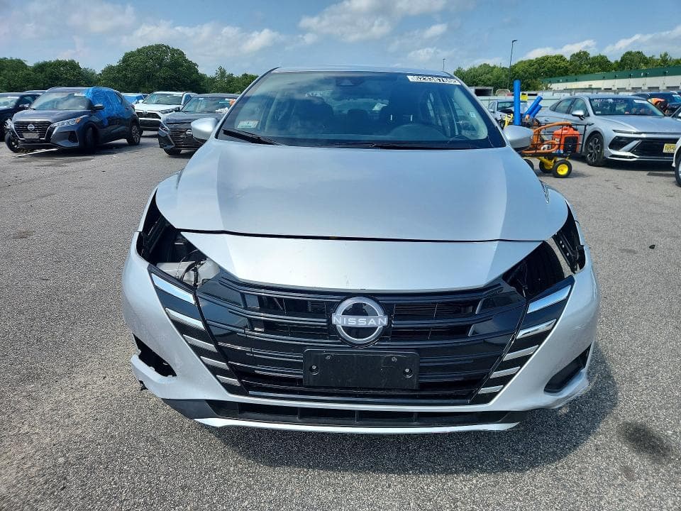 2025 NISSAN VERSA SV 5