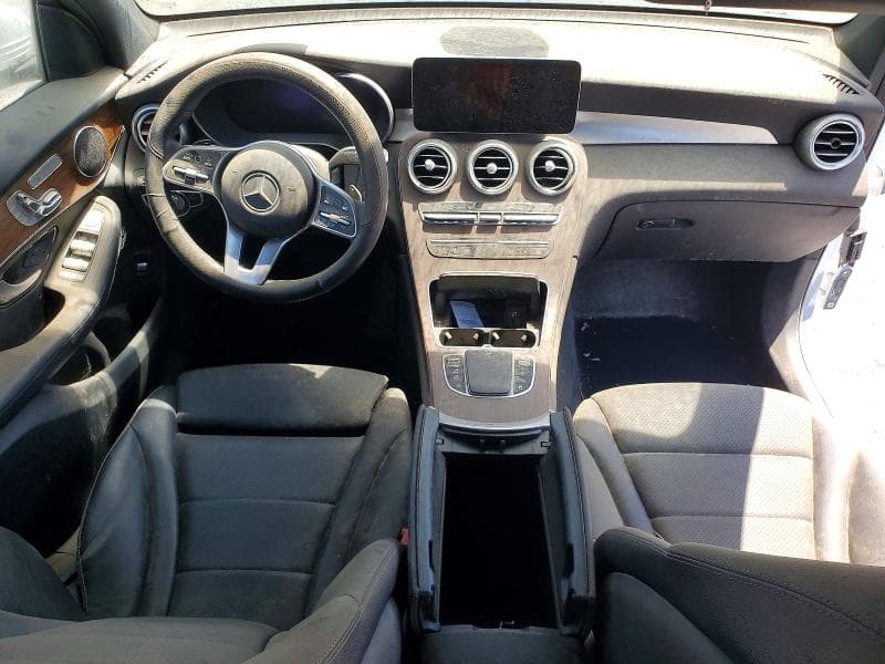 2021 MERCEDES-BENZ GLC 300 4MATIC 8